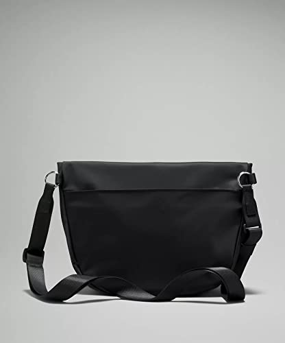 Lululemon Everywhere Belt Bag 1L (Black/White), White, One Size