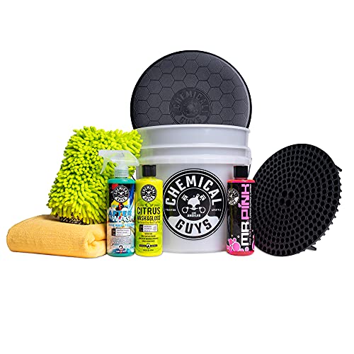  Chemical Guys HOL126 14-Piece Arsenal Builder Car Wash Kit with  Foam Gun, Bucket and 16 oz Car Care Cleaning Chemicals & SPI22016 Total  Interior Cleaner and Protectant, 16 fl oz : Automotive