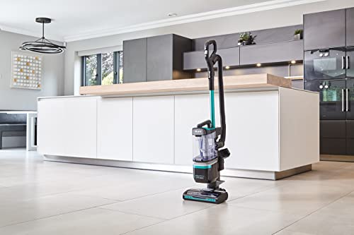 Shark Corded Upright Vacuum with Lift-Away Technology – NV612 (NV612ANZ)