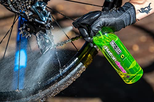 Muc-Off Drivetrain Cleaner, 500ml - Effective Bike Chain Cleaner and Chain Degreaser Spray for Bicycle Cleaning - Bike Cleaner for MTB/Gravel/Road/BMX Bike Chains, Black