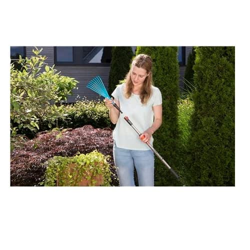 GARDENA combisystem Hand Rake: Wire Hand rake for Raking up Garden Waste, 12 cm Working Width, high-Quality Steel, Ergonomic Handle, Corrosion Protection (8919-20)