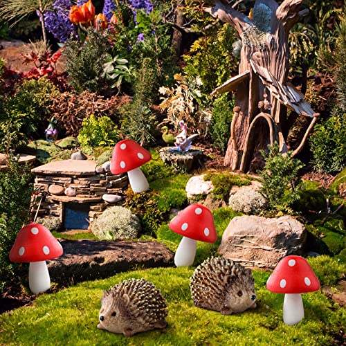 Queekay Resin Hedgehogs & Wood Mushroom Sculpture, Fairy Wild Garden Supplies, 6 Pieces, Red, Handmade Decor