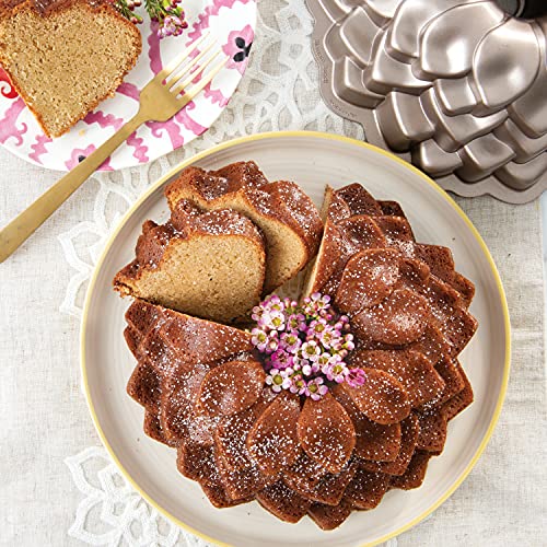 Nordic Ware Blossom Bundt Cake Pan, Gray, 87537