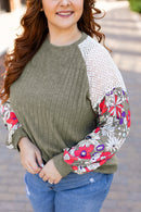 Vineyard Green Plus Size Textured Floral Patchwork Raglan Sleeve Blouse - 1X