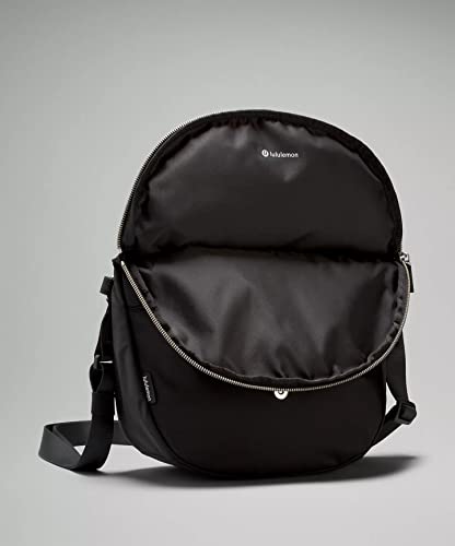Lululemon All Night Festival Bag 5 L (Black/Gold 5L), Black