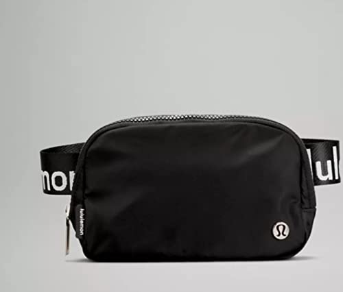 Lululemon Everywhere Belt Bag 1L (Black/White), White, One Size
