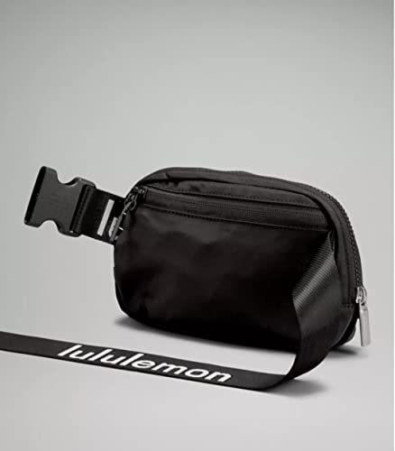Lululemon Everywhere Belt Bag 1L (Black/White), White, One Size