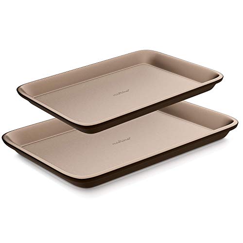NutriChef Nonstick Cookie Sheet Baking Pan | 2pc Large and Medium Metal Oven Baking Tray - Professional Quality Kitchen Cooking Non-Stick Bake Trays w/ Rimmed Borders, Guaranteed NOT to Wrap, Gold
