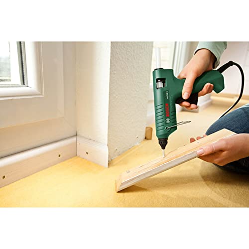 Bosch Home & Garden 200W Electric Hot Glue Gun with 1 x 11mm Glue Stick, For Craft, DIY, Repair (PKP 18 E)