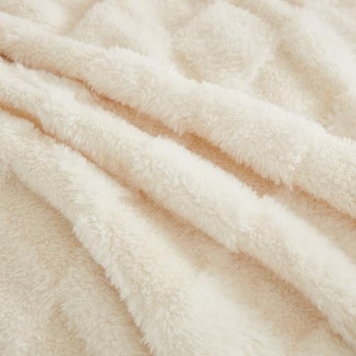 PU MEI Luxury Faux Fur Rabbit Fur Throw Blanket White 60"*80",Soft Plush Reversible Sherpa Blankets,Twin Fuzzy Elegant Blanket Thick Throws for Bed,Comfy Bedding Accent Blankets for Sofa Couch Chair