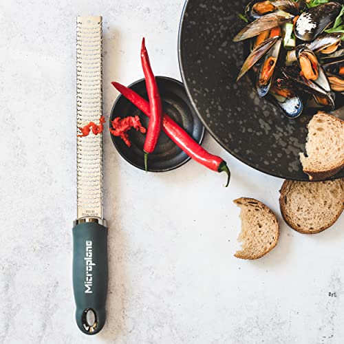 Microplane Zester Grater in After Dark Grey for Citrus Fruits, Hard Cheese, Ginger, Chocolate and Nutmeg with Fine Stainless Steel Blade - Made in USA