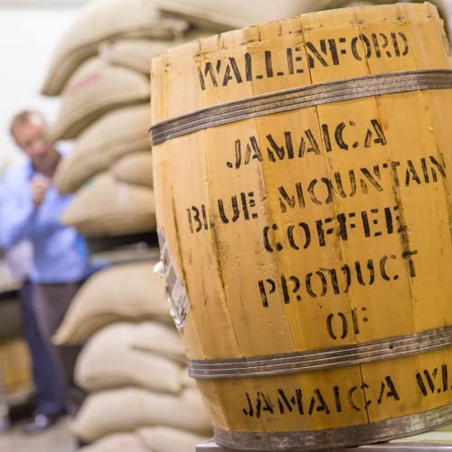 Jamaica Blue Signature Blend, 250g x 4 pack whole beans.  A premium blend full-bodied, mellow coffee bean, rich in flavour and aroma (1kg total)