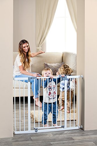 Dreambaby Liberty Extra-Wide Baby Safety Gate - with Smart Stay-Open Feature - Fits Openings 99-105.5cm Wide & 76cm Tall - White - Model F867