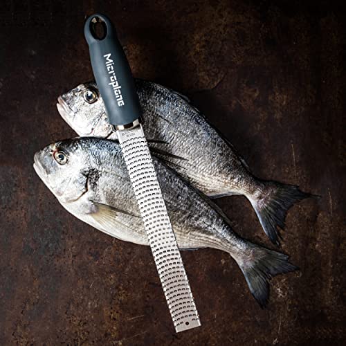 Microplane Zester Grater in After Dark Grey for Citrus Fruits, Hard Cheese, Ginger, Chocolate and Nutmeg with Fine Stainless Steel Blade - Made in USA