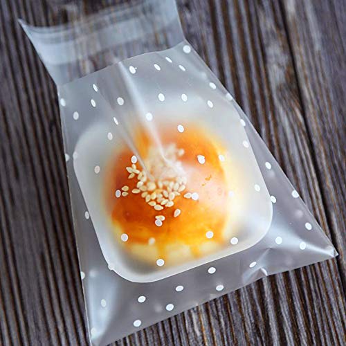 AOOTOOSPORT 200 Pack DIY Self Adhesive Plastic Transparent Candy Cookie Gift Bag Reclosable White Polka Dot Self Sealing Packaging Bags 4" x 4"