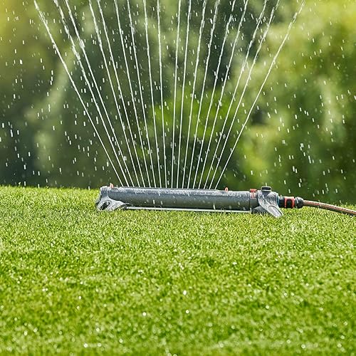 Gardena 18714-80 AquaZoom Fully Adjustable Oscillating Sprinkler, for Flexible, Leak Proof and Precise Watering, Made in Germany