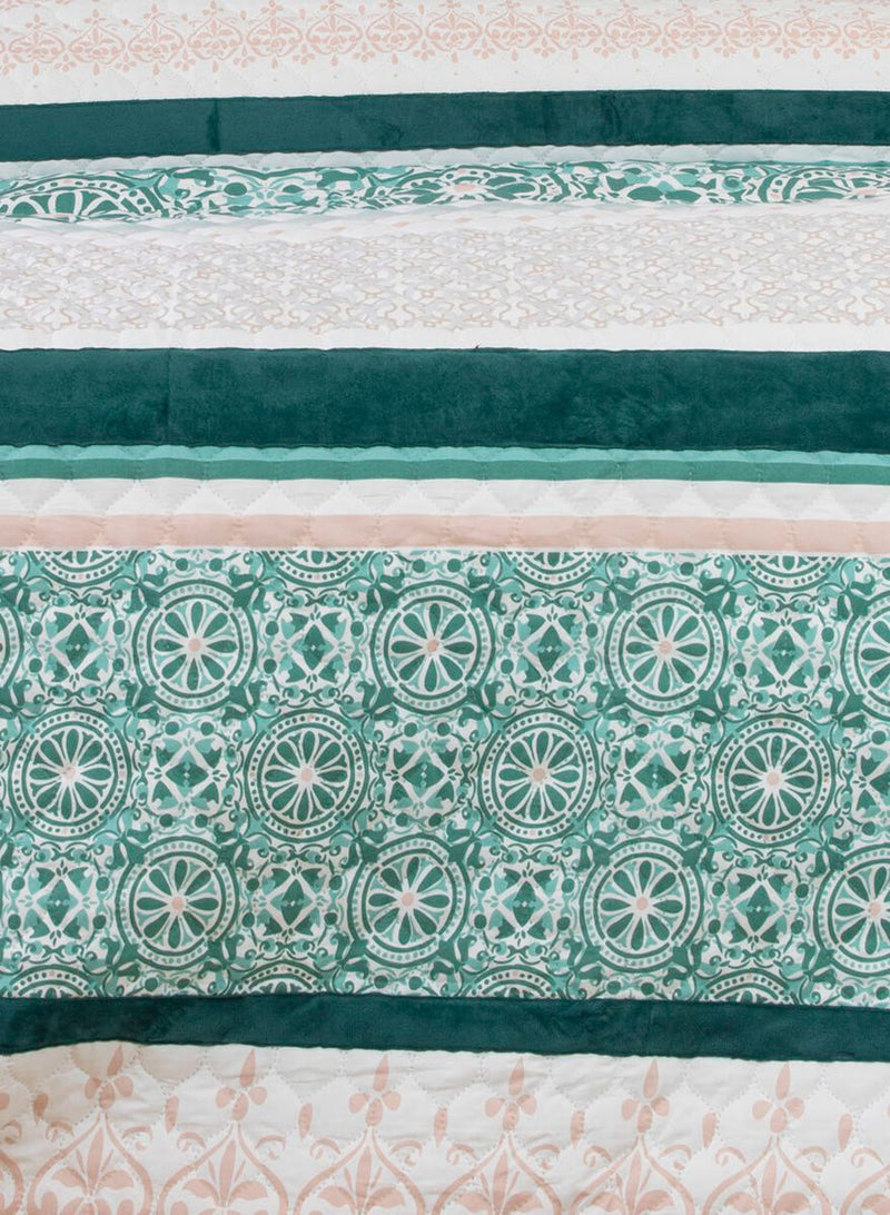 King Size 3pcs Spindle Velvet Panel Embossed Quilt Cover Set - Coll Online